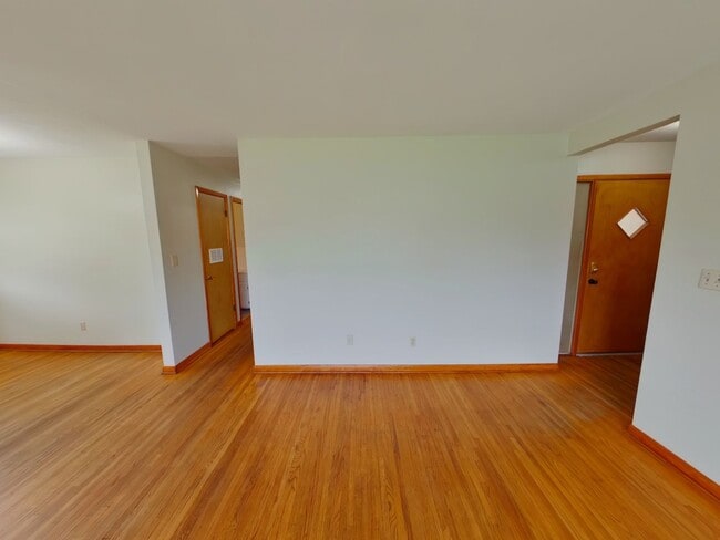 Building Photo - 3456 S Everett St