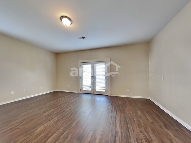 Building Photo - 400 Stoney Field Dr