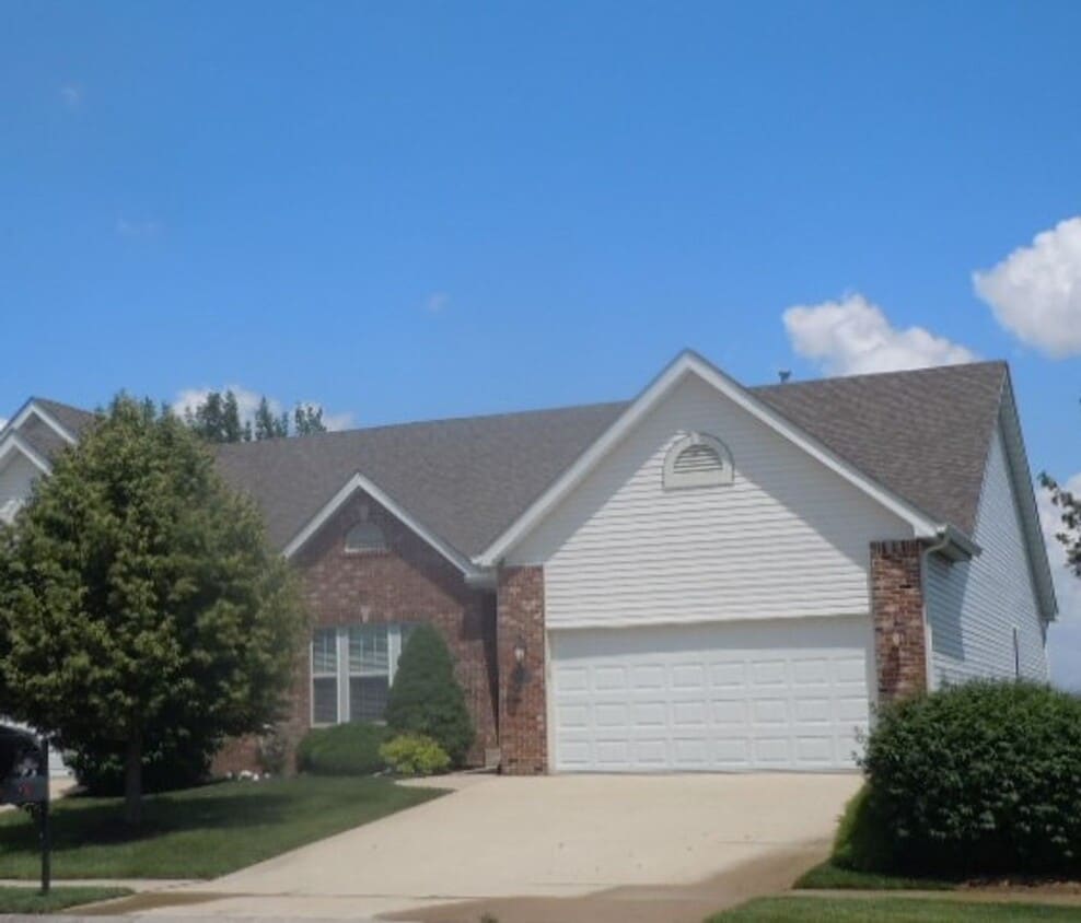 6855 Kensington Dr, Maryville, IL 62062 Condo for Rent in Maryville