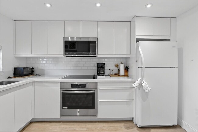 Foto del edificio - 9820 S Hollybrook Lake Dr
