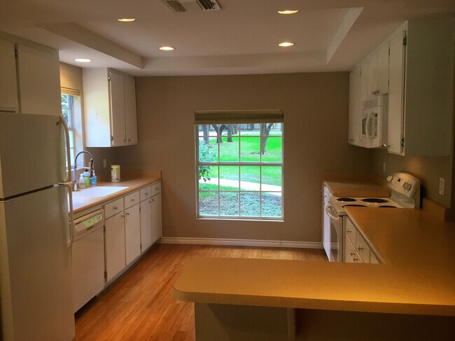 Foto del edificio - 248 Fox Hall Ln