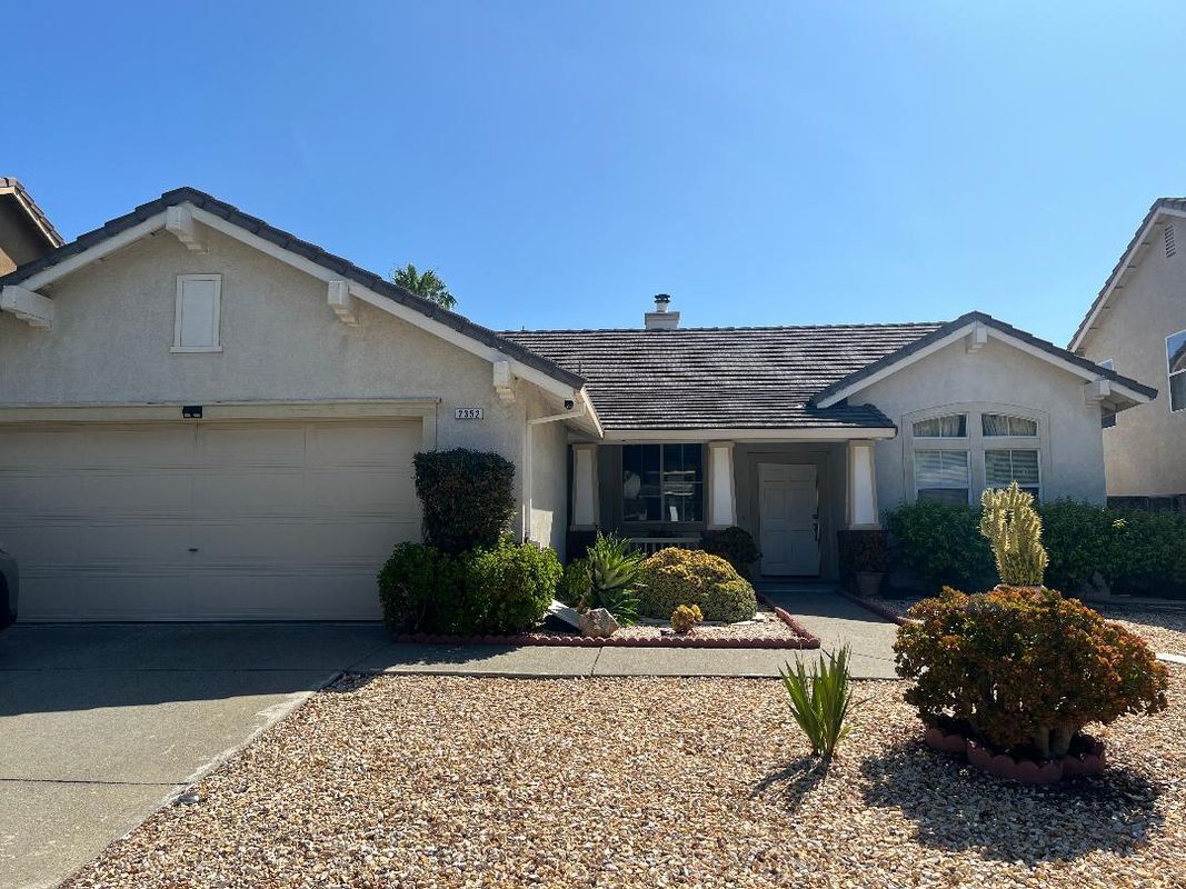 Foto principal - 2352 Whitetail Dr
