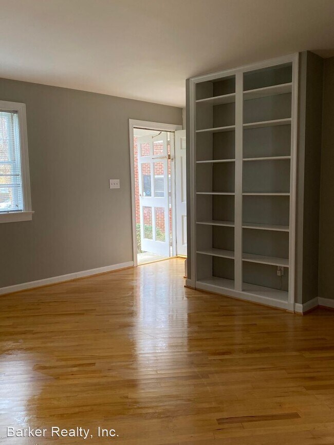 Building Photo - 1 br, 1.5 bath House - 1019 Nichols Drive