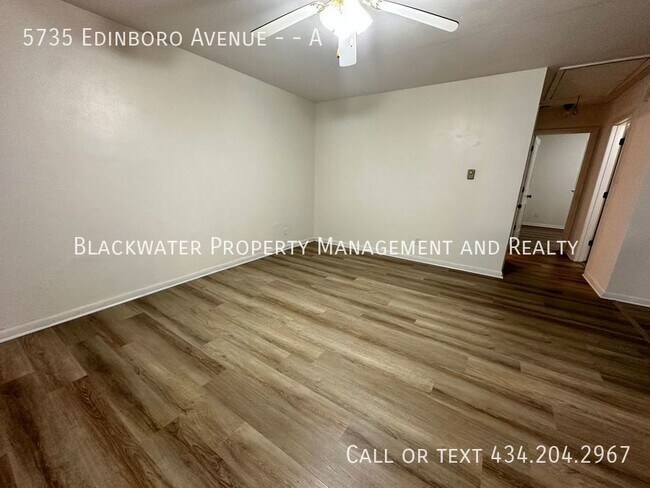 Building Photo - 2 Bedroom Apartment close to Wards Road!