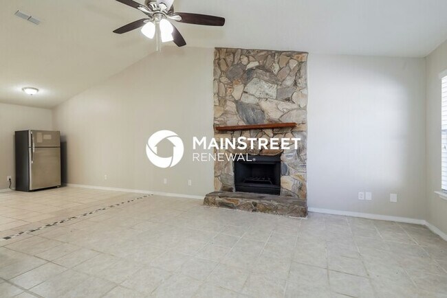 Foto del edificio - 3 Bedroom Pet-Friendly Home in JACKSONVILLE, FL with Main Street Renewal