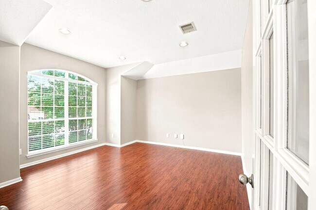 Foto del edificio - 24815 Corbin Gate Dr