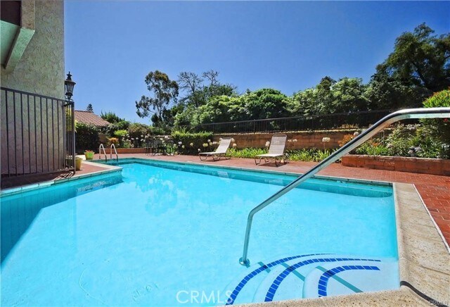 Foto del edificio - 5959 Peacock Ridge Rd