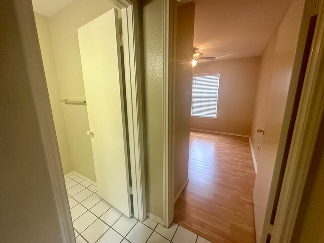 Building Photo - July Move-In Special- 3/2.5 in Gated Commu...
