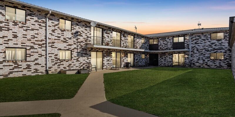 Foto principal - 715 Ridgeview Road