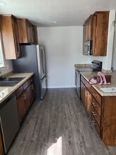 Building Photo - 225 Talent Ave