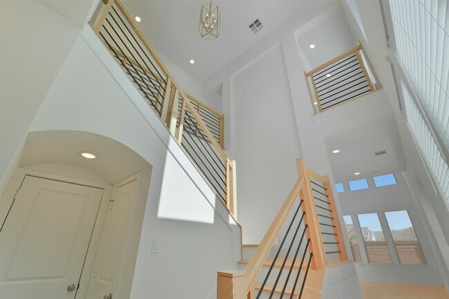 Building Photo - 16518 Amber Patina Ln