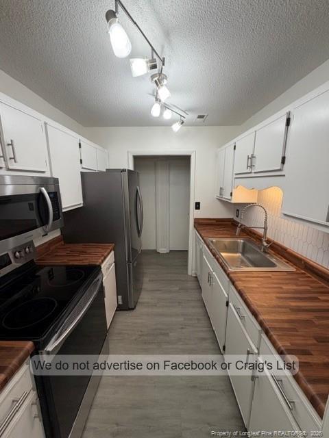 Building Photo - 209 Eppingdale Dr