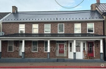 Building Photo - 17 S Main St
