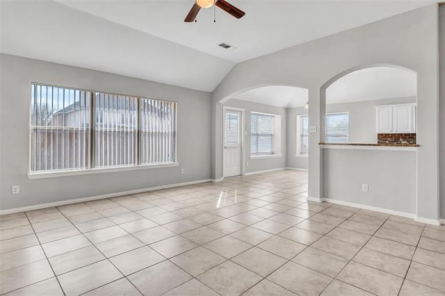 Building Photo - 2827 Rosewood Blvd