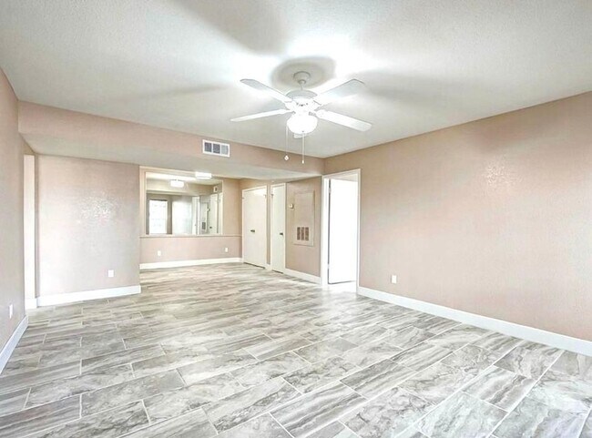 Building Photo - 6606 De Moss Dr