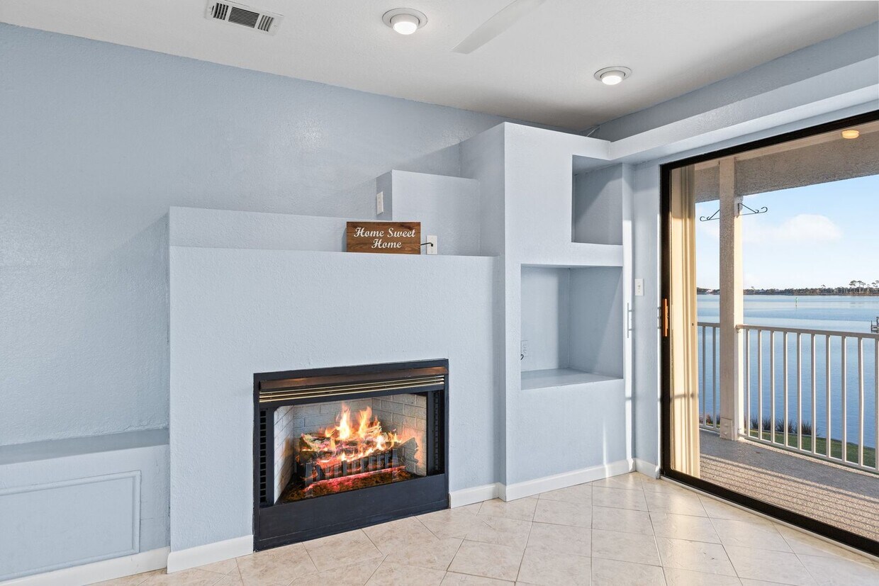 Foto principal - Waterfront Condo in Mary Esther!