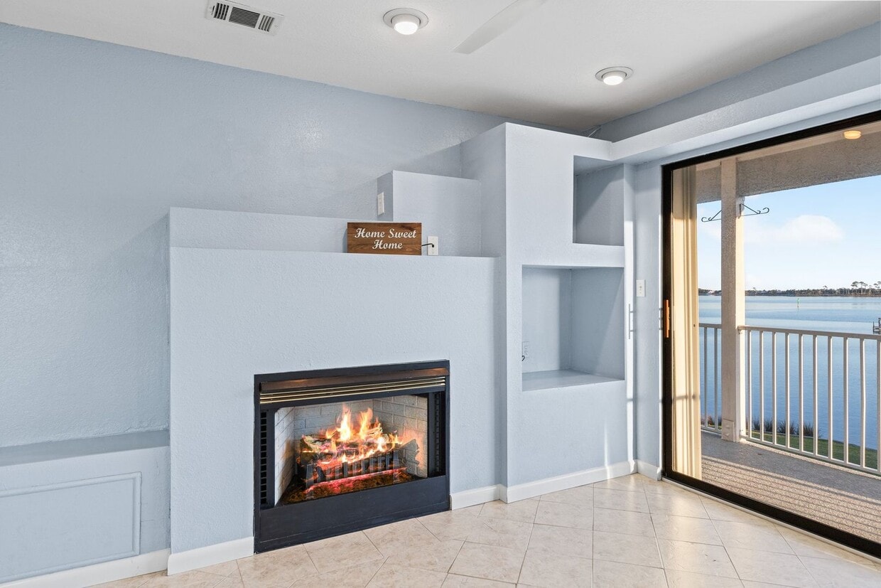 Primary Photo - Waterfront Condo in Mary Esther!