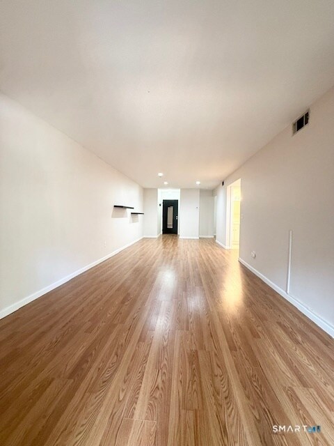 Foto del edificio - 95 Woodsedge Dr