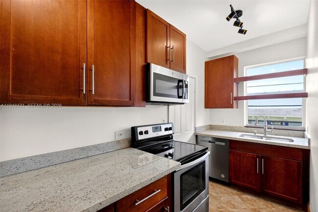 Foto del edificio - 1446 Lenox Ave.