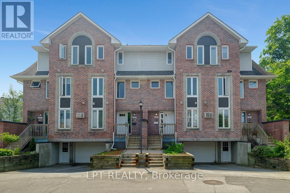 Photo principale - 1-1 Timberview Way
