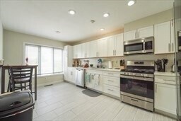 Foto del edificio - 65 Bayberry Ln