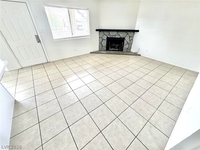Building Photo - 1608 Burningwood Ln