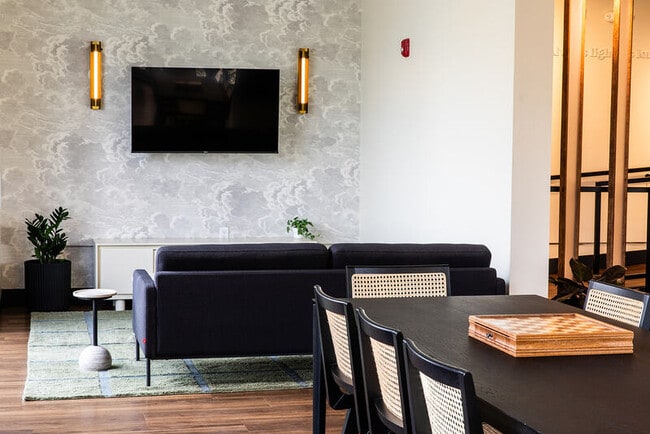 Foto del edificio - 723 Mt Vernon Ave