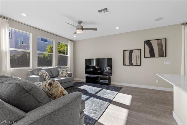 Foto del edificio - 4181 Nopal Serrano Ave