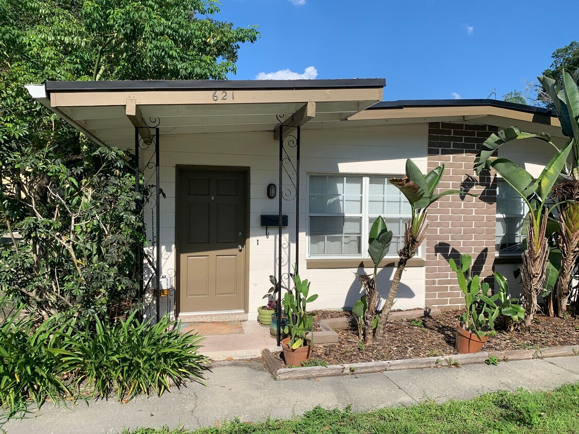 Primary Photo - 621 Bourne Pl