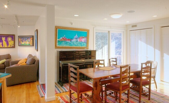 Building Photo - 1 Lancaster St