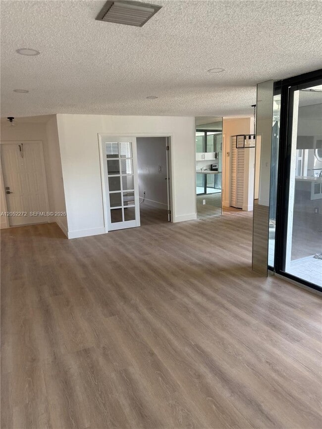 Building Photo - 3553 Magellan Cir