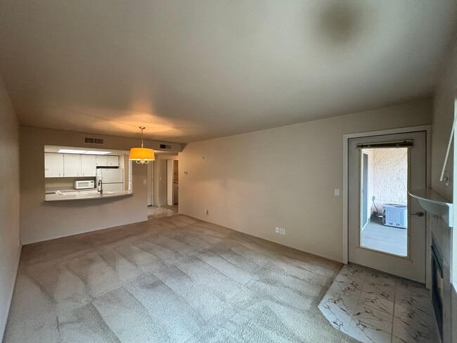 Building Photo - 5halb01