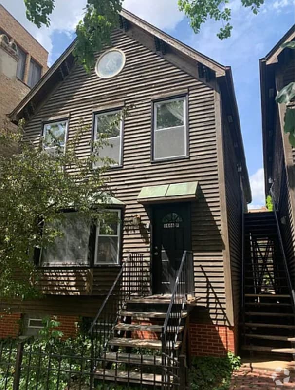 Building Photo - 1446 W Polk St