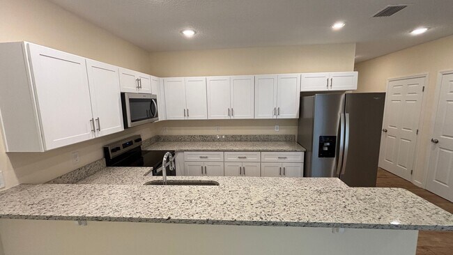 Foto del edificio - Brand New Construction 3 Bedroom, 3 Bath T...