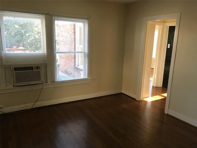 Foto del edificio - 2119 Alabama St