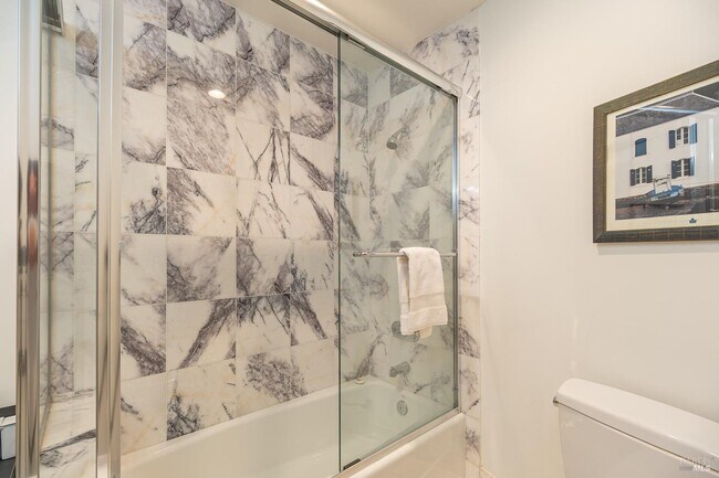 Foto del edificio - 345 Pacific Ave