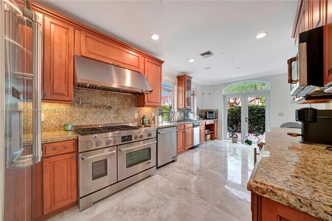 Foto del edificio - 903 NE 17th Way Unit 104
