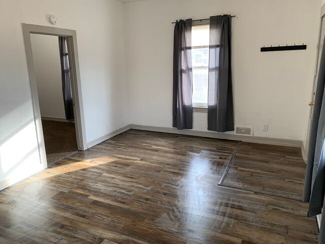 Building Photo - Spacious 4-Bedroom Rental with Basement and 4 Parking Spots in a Tranquil Neighborhood