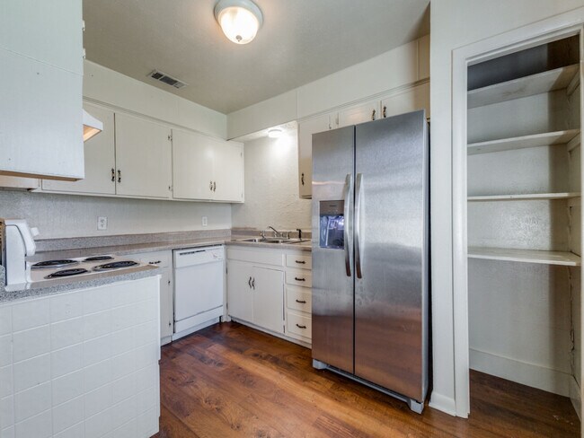 Foto del edificio - 300 Duncan Way