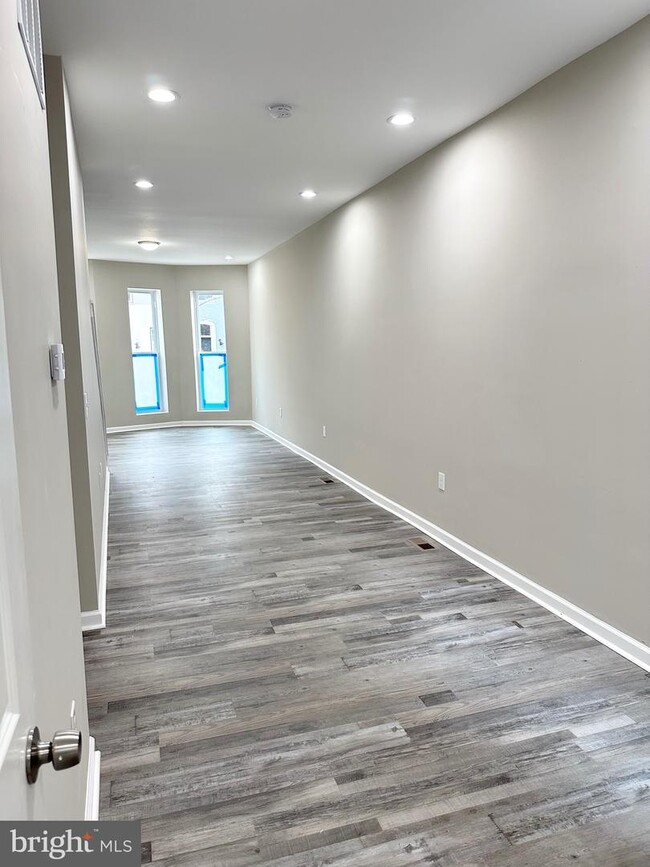 Building Photo - 2522 Woodbrook Ave