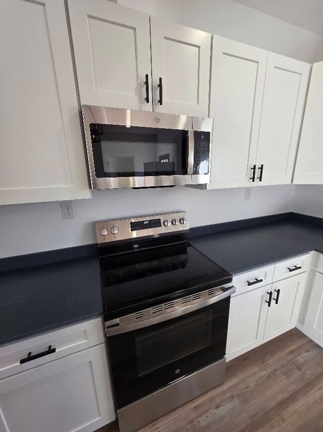 Building Photo - Modern New Construction 3 Bedroom Home with Porches in Crossville