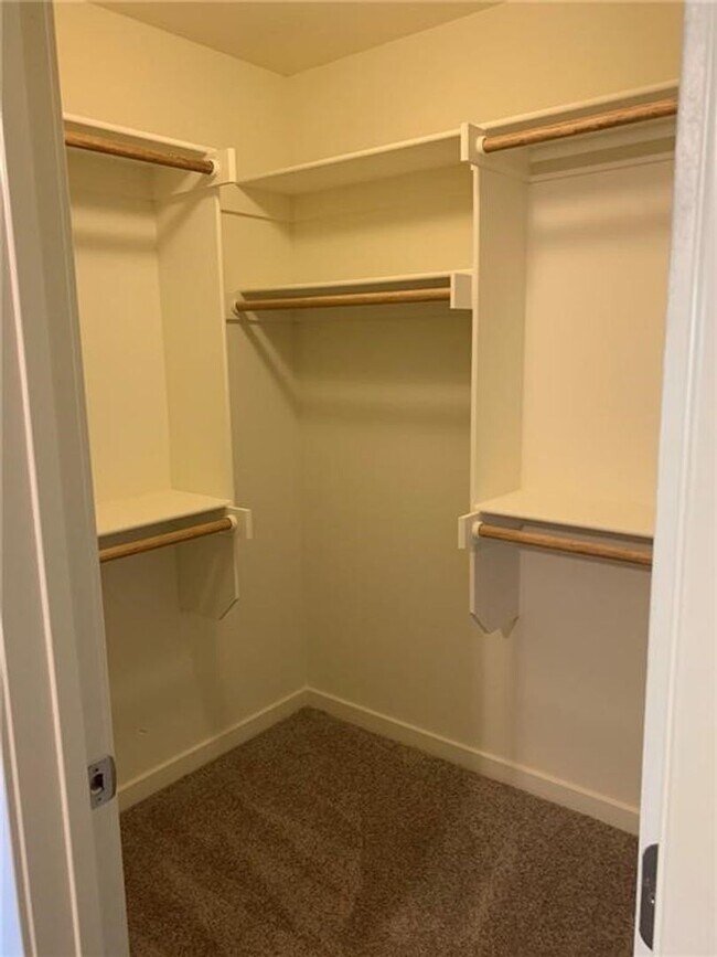 Building Photo - Netzel Properties, LLC - 604 (AN*)