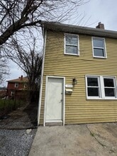 Building Photo - 1010 Weston Wy