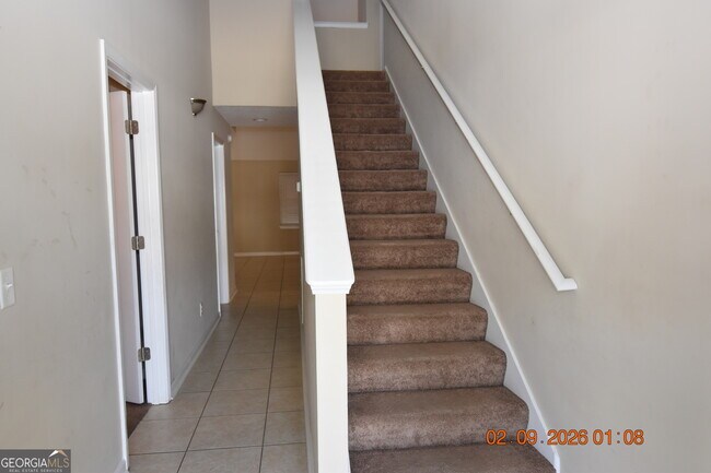 Foto del edificio - 322 Gary Cir