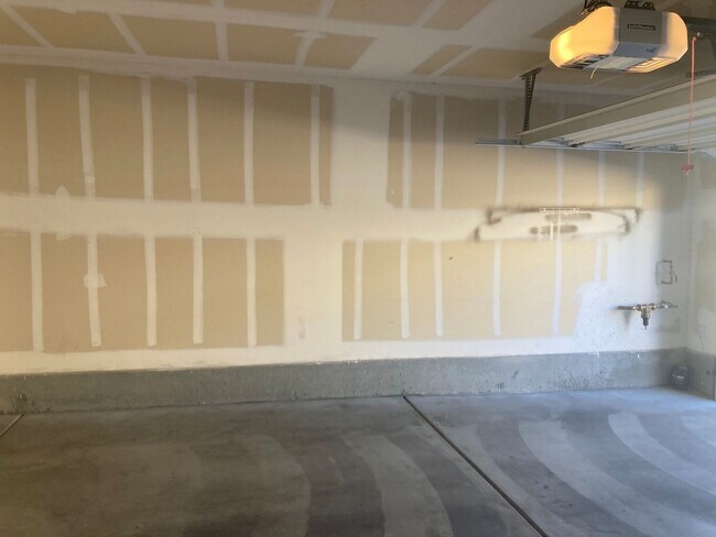 Foto del edificio - Providence area, 3 bedroom home