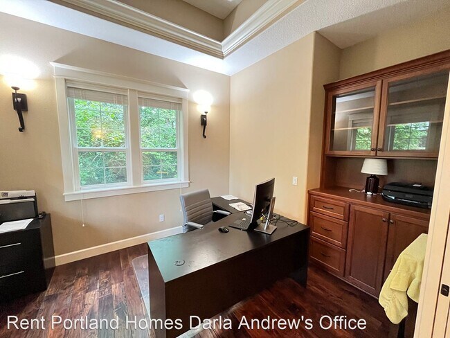 Foto del edificio - 4 br, 3.5 bath House - 8780 NW Irving St