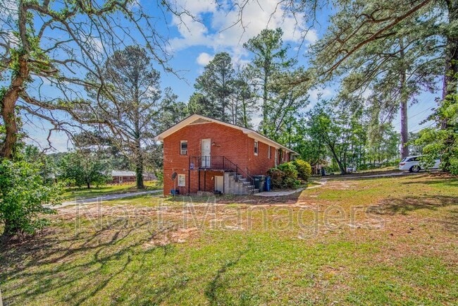 Building Photo - 4305 Rosehill Rd