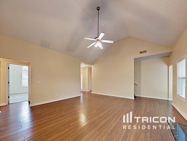 Foto del edificio - 24 Timberland Trail