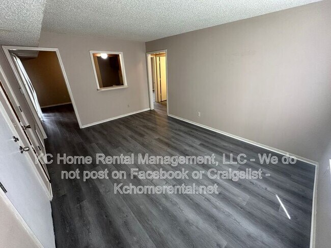 Foto del edificio - 838 Saddlewood St
