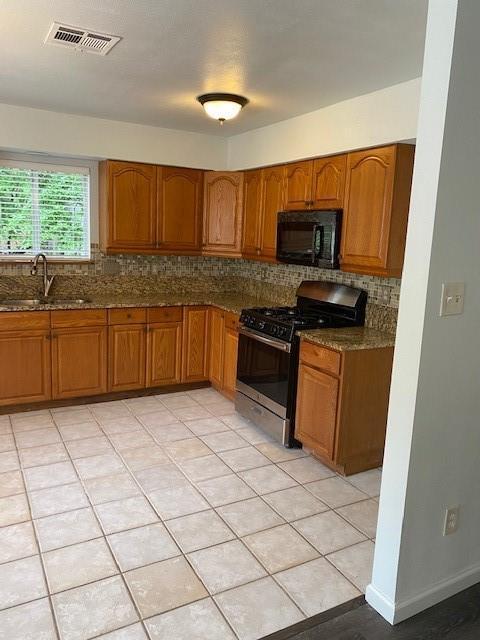 Building Photo - 3200 Kittyhawk Cove